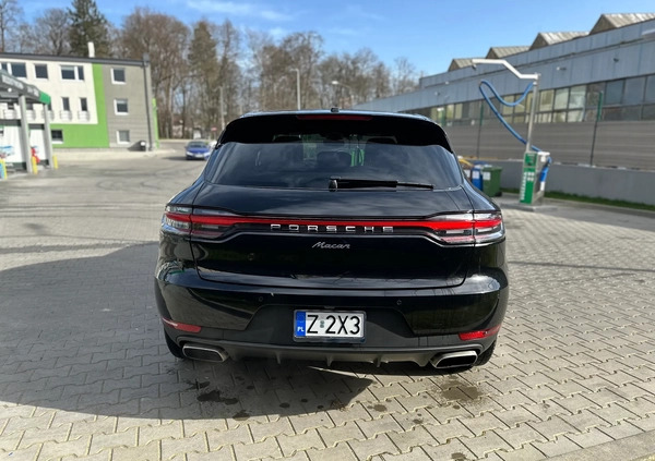 Porsche Macan cena 225000 przebieg: 26000, rok produkcji 2021 z Koszalin małe 232